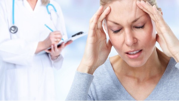 头痛是内脏发生警告：头痛伴随这六种症状，分别说明了什么？